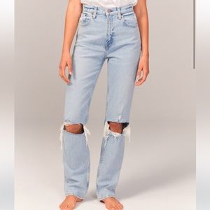 Abercrombie 90s Straight Jean Ultra High Rise